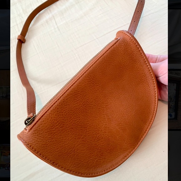 Chestnut Brown Leather Fannypack - Picture 2 of 4